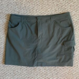 Olive Eddie Bauer Skort